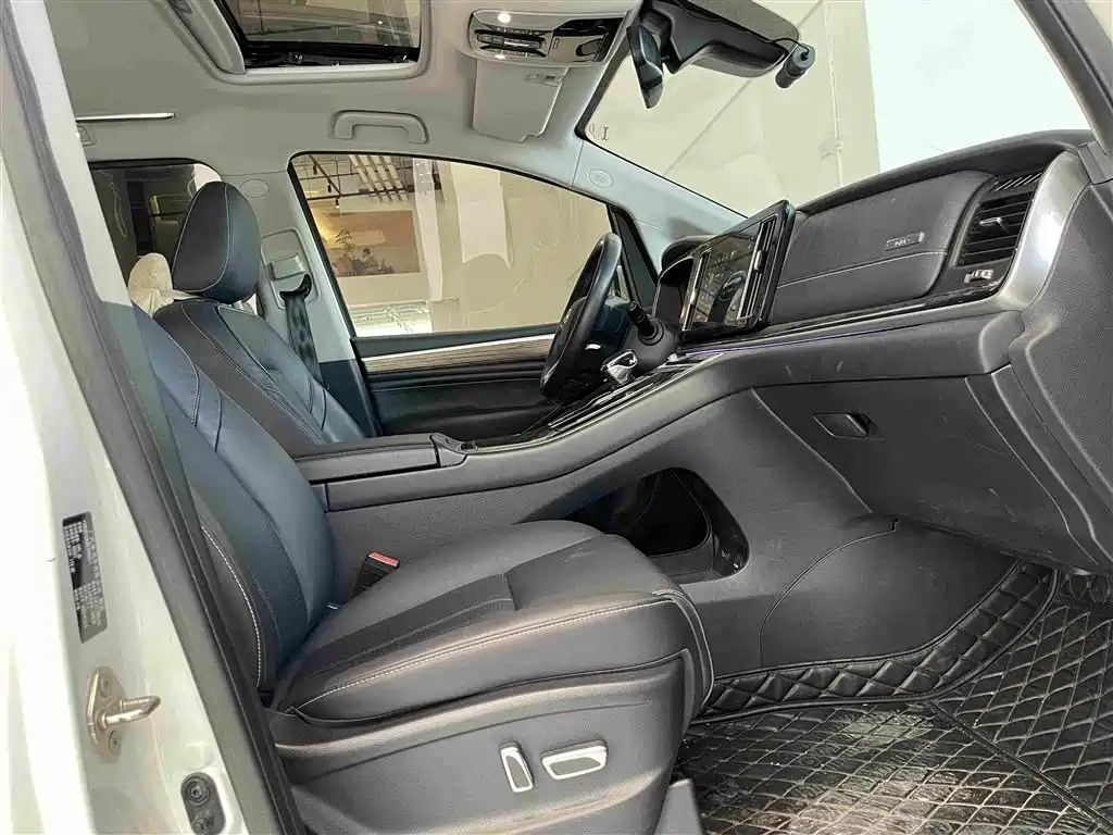 GAC Motor Trumpchi M8 — фото 19
