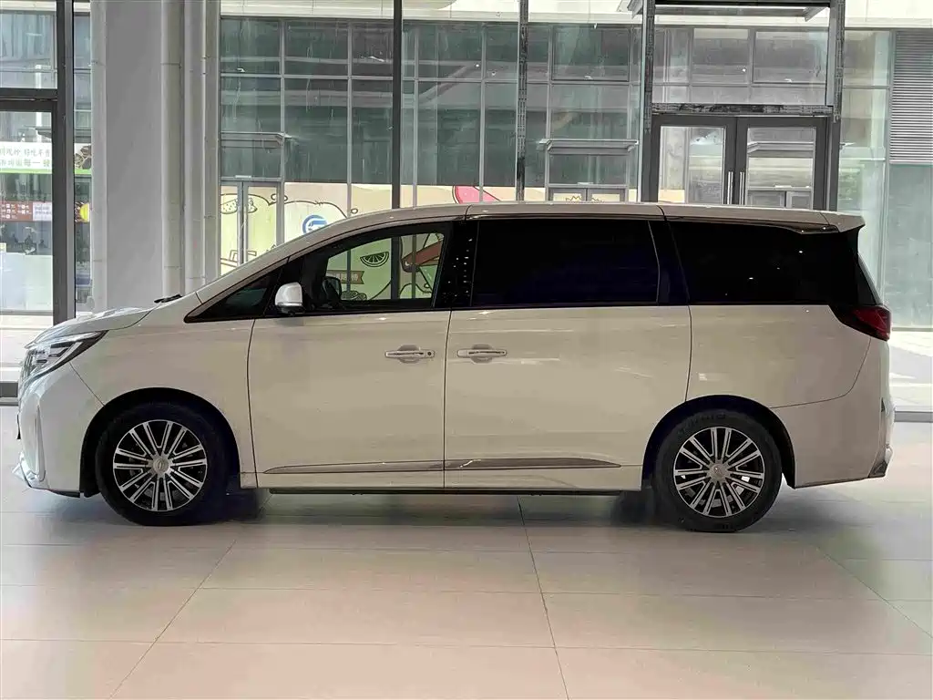 GAC Motor Trumpchi M8 — фото 4