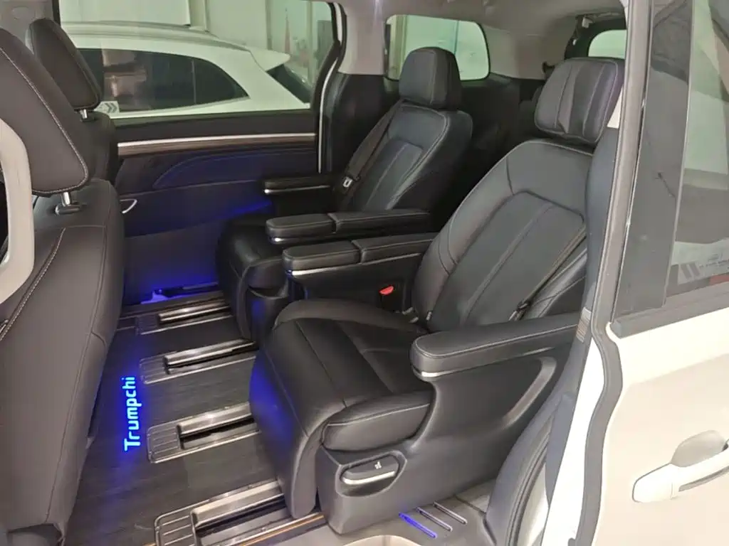 GAC Motor Trumpchi M8 — фото 17