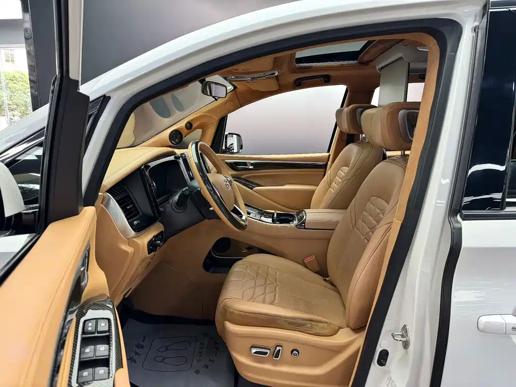 GAC Motor Trumpchi M8 — фото 7