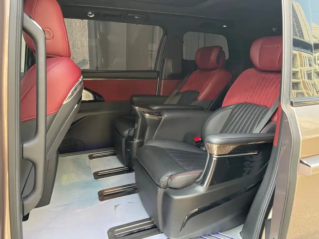 GAC Motor Trumpchi M8 — фото 9