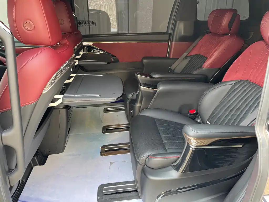 GAC Motor Trumpchi M8 — фото 10