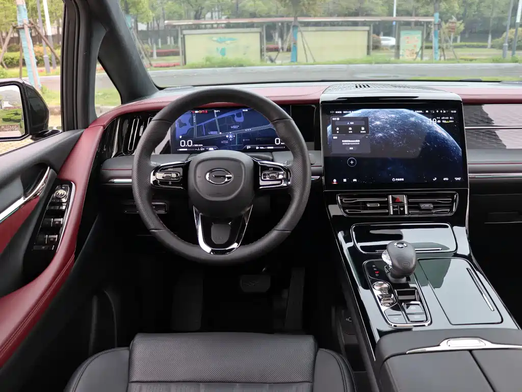 GAC Motor Trumpchi M8 — фото 11