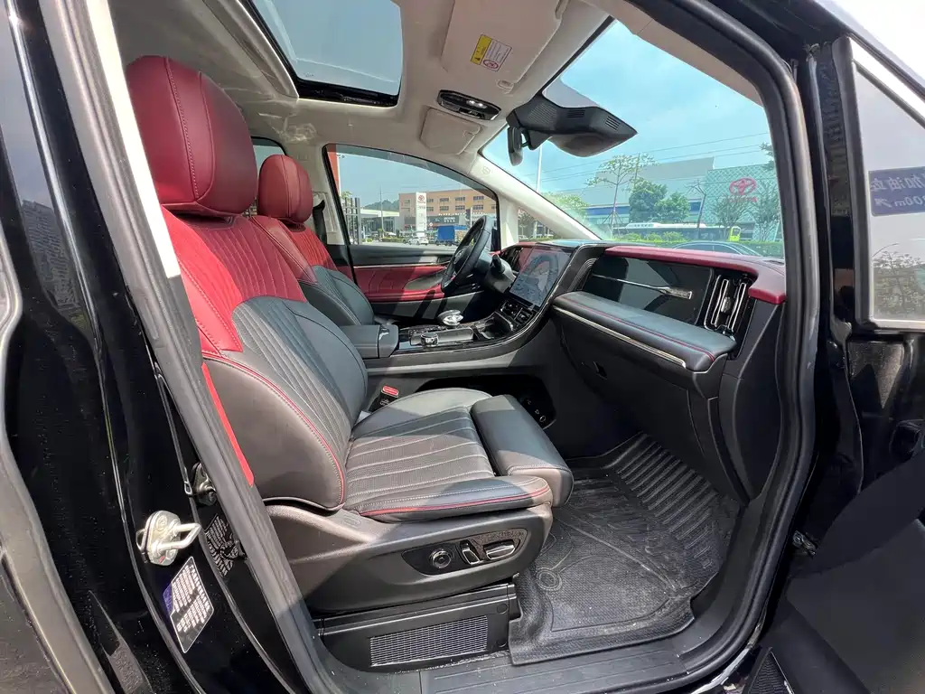 GAC Motor Trumpchi E9 — фото 10