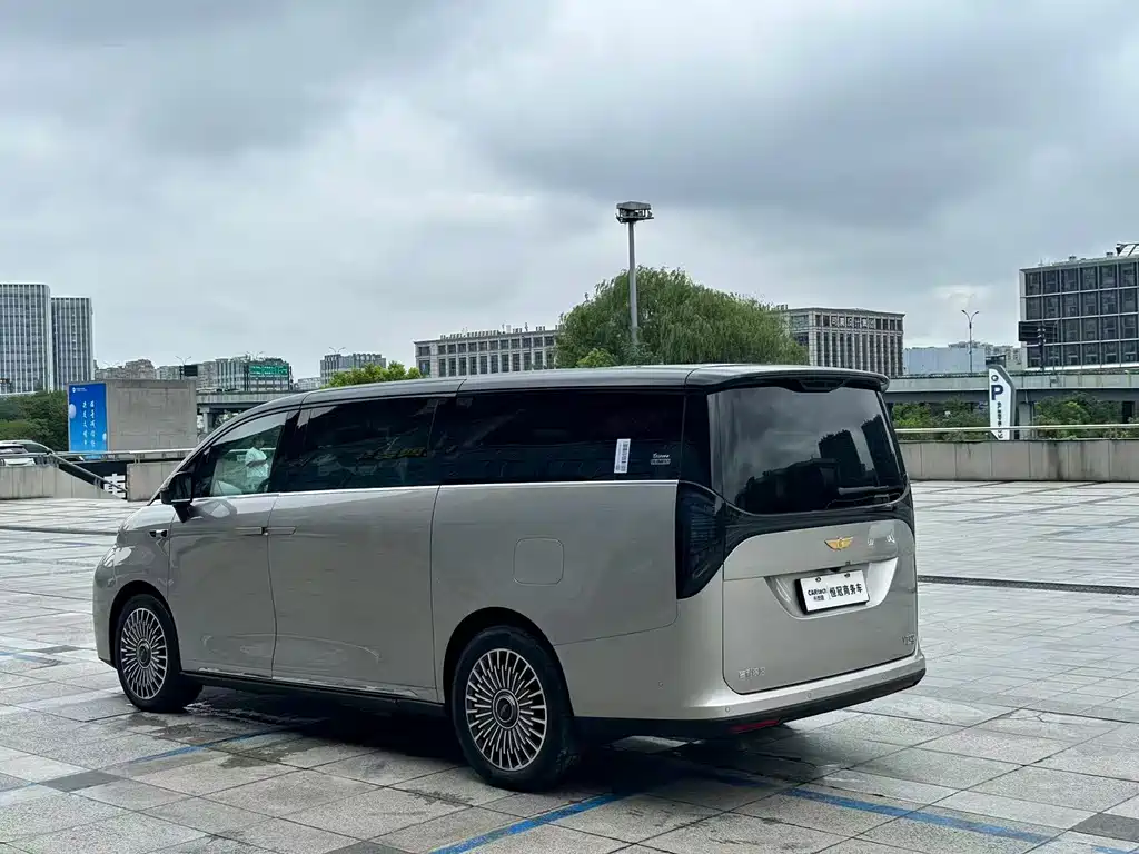 Galaxy Galaxy V900 — фото 5