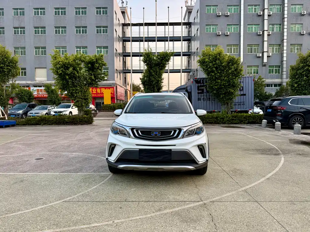 Geely Vision X3 — фото 2