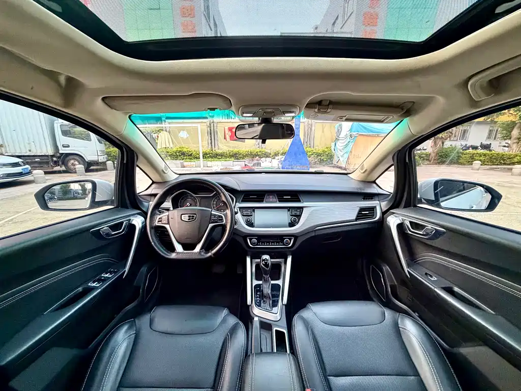 Geely Vision X3 — фото 7