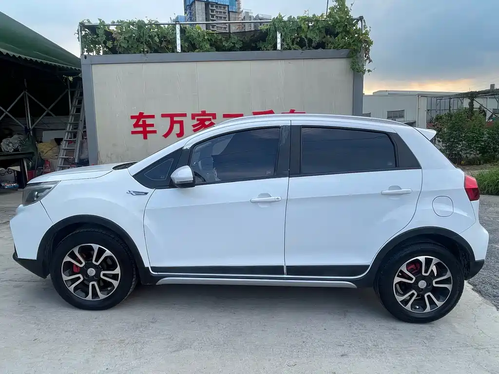 Geely Vision X3 — фото 4
