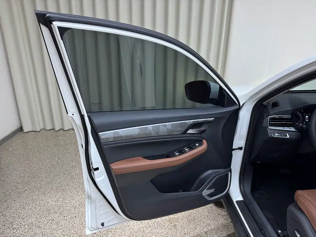 Geely Vision X6 — фото 13