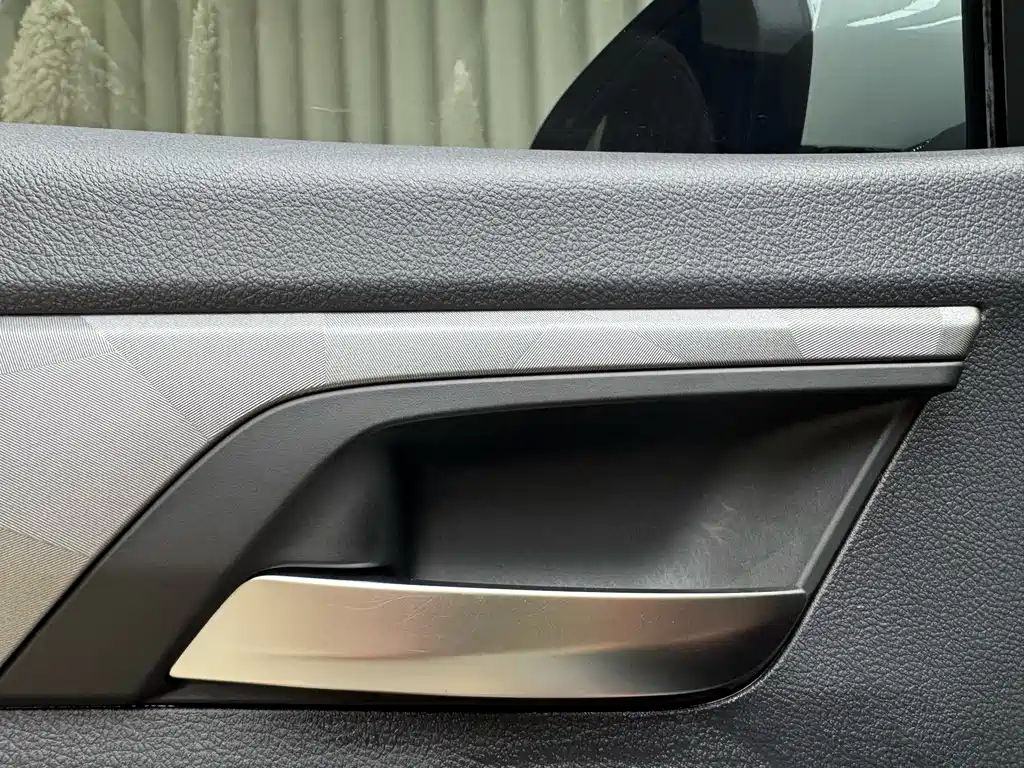 Geely Vision X6 — фото 14