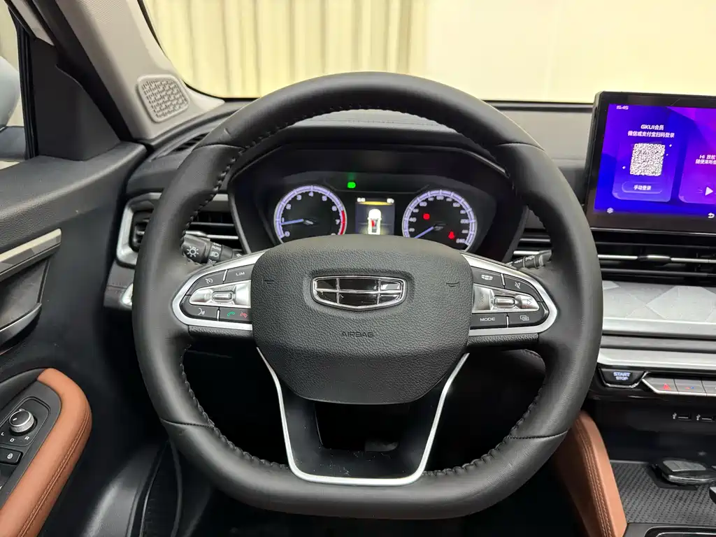 Geely Vision X6 — фото 21
