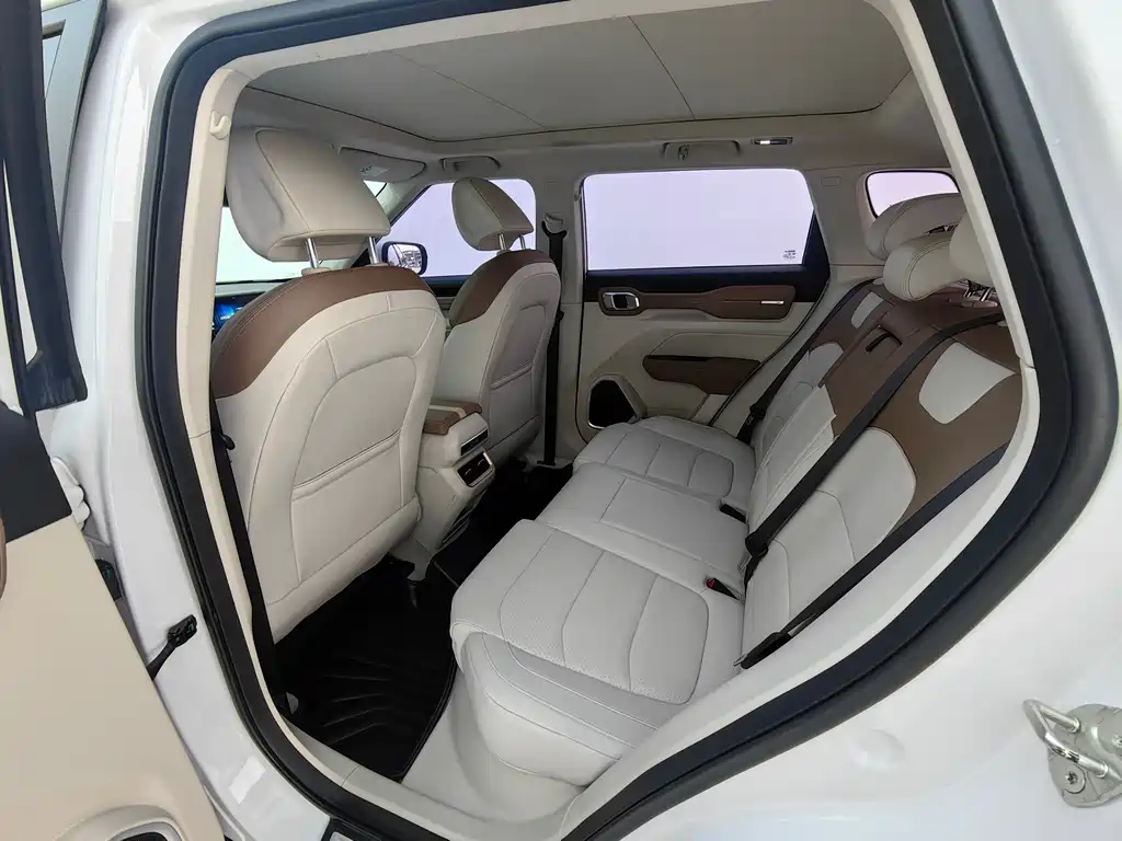 Geely Icon — фото 9