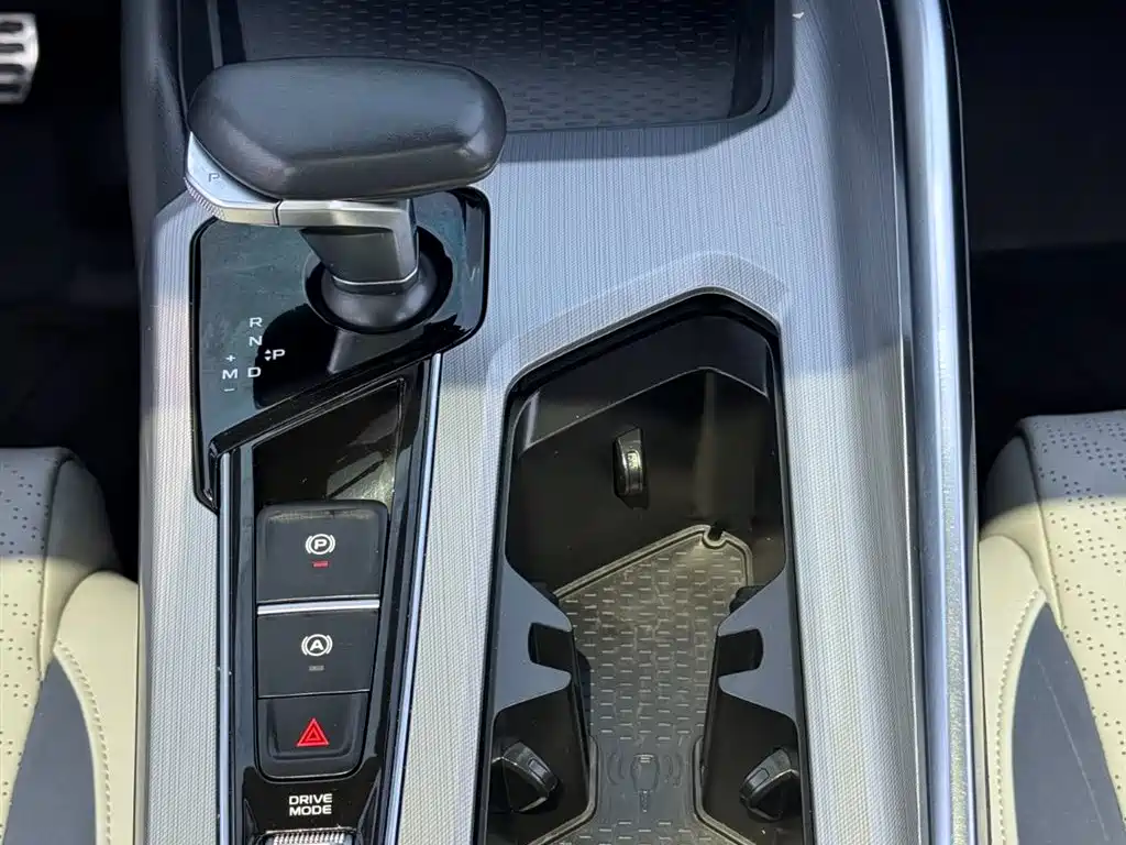 Geely Xingrui — фото 30