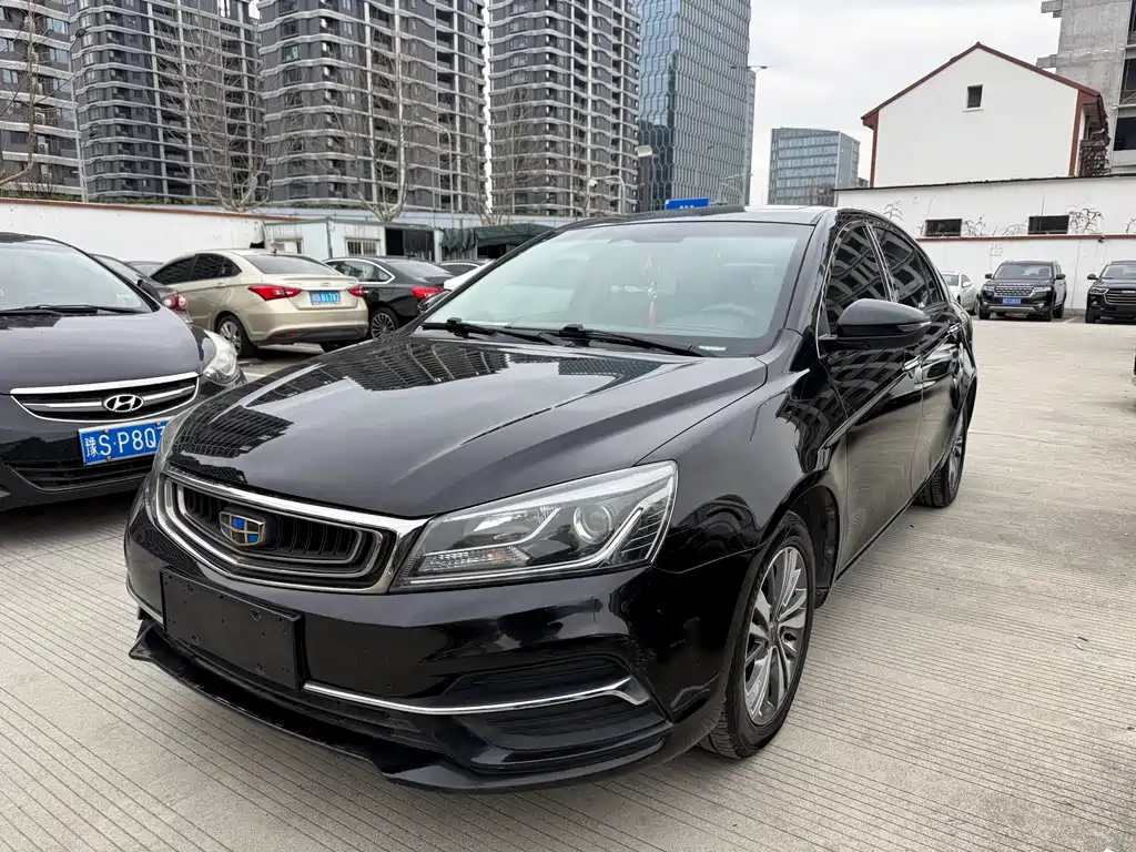 Geely Emgrand — фото 3