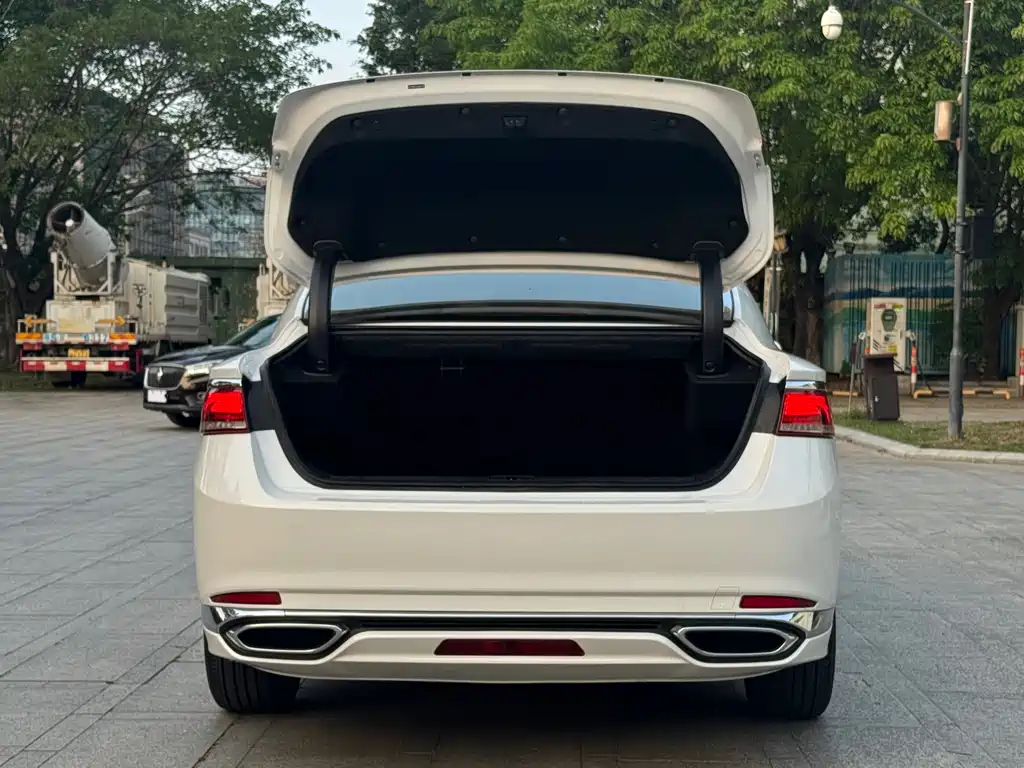 Geely Borui — фото 17