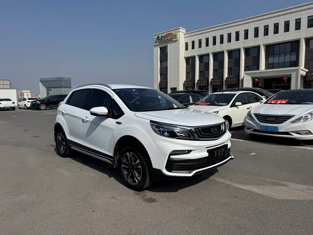 Geely Vision X3 — фото 3