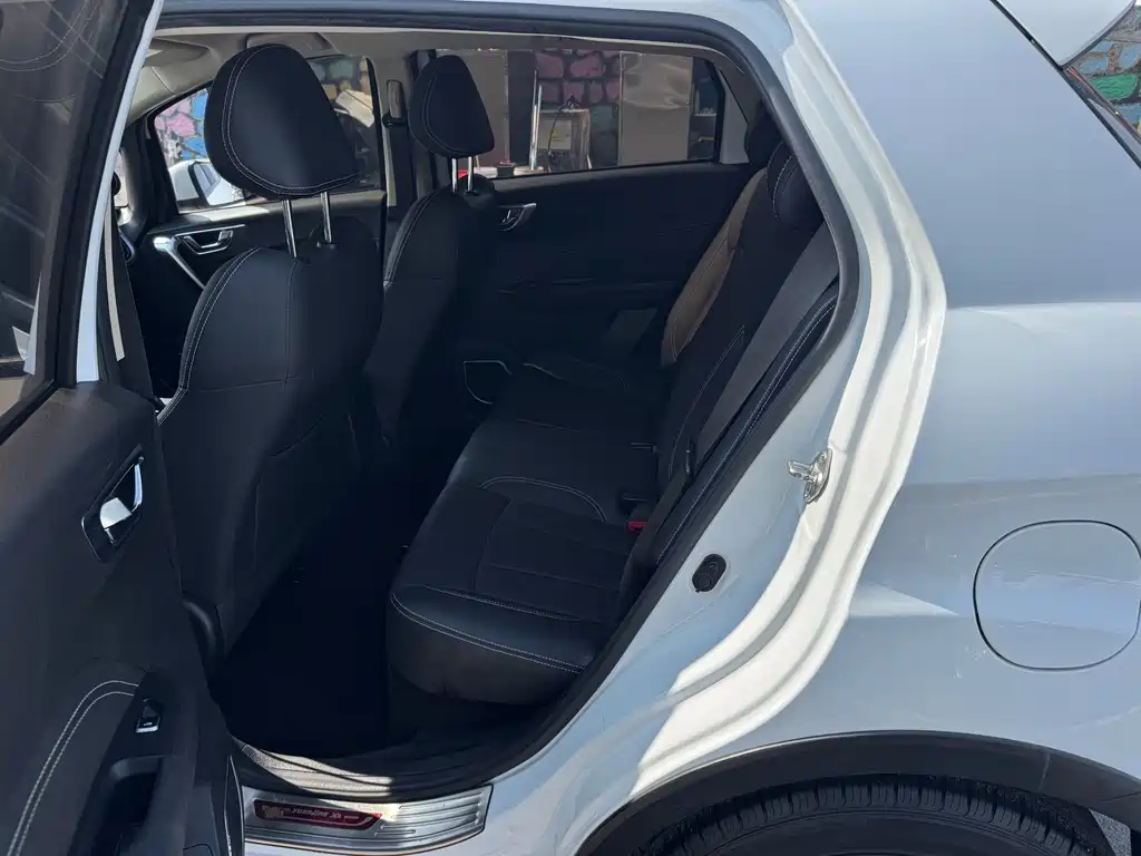 Geely Vision X3 — фото 6