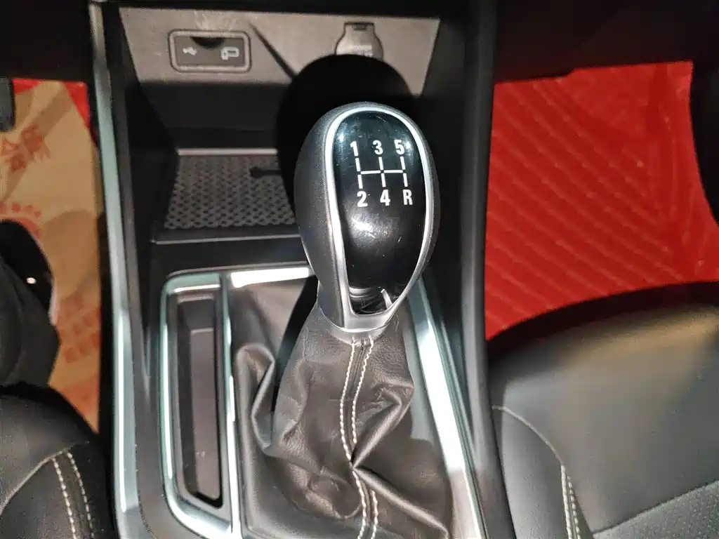 Geely Vision X3 — фото 14