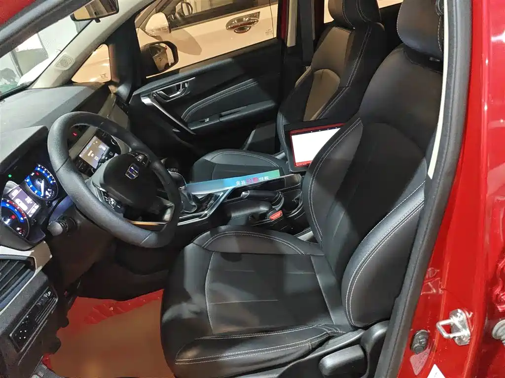 Geely Vision X3 — фото 15