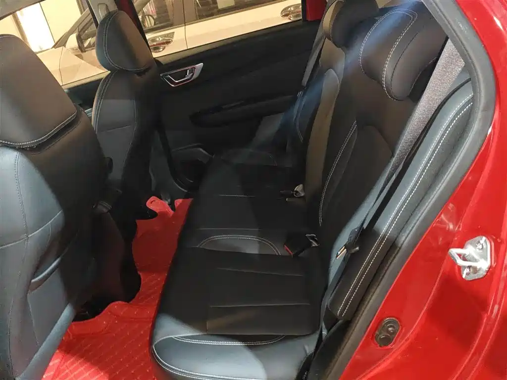 Geely Vision X3 — фото 17
