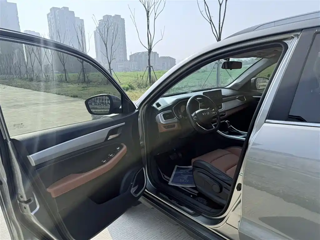 Geely Vision X6 — фото 14