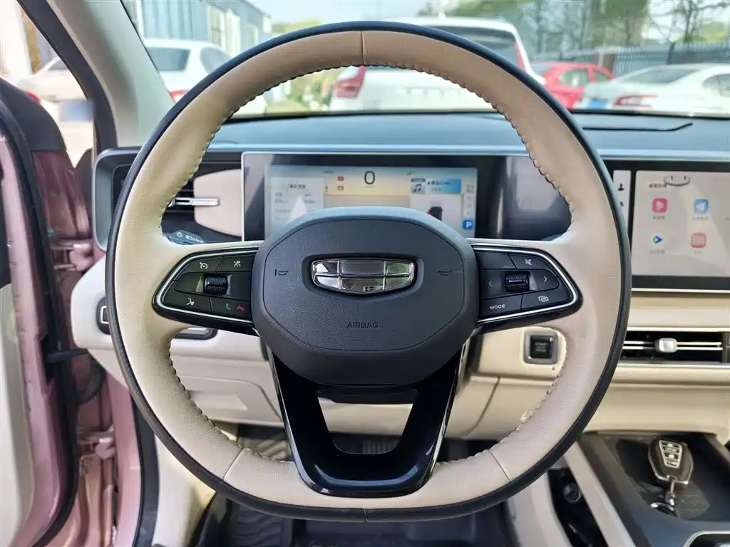 Geely Icon — фото 3