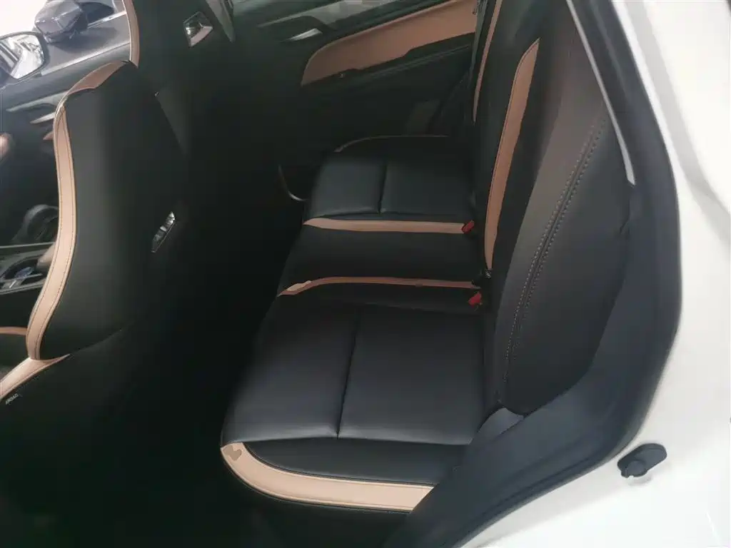 Geely Haoyue PRO — фото 17
