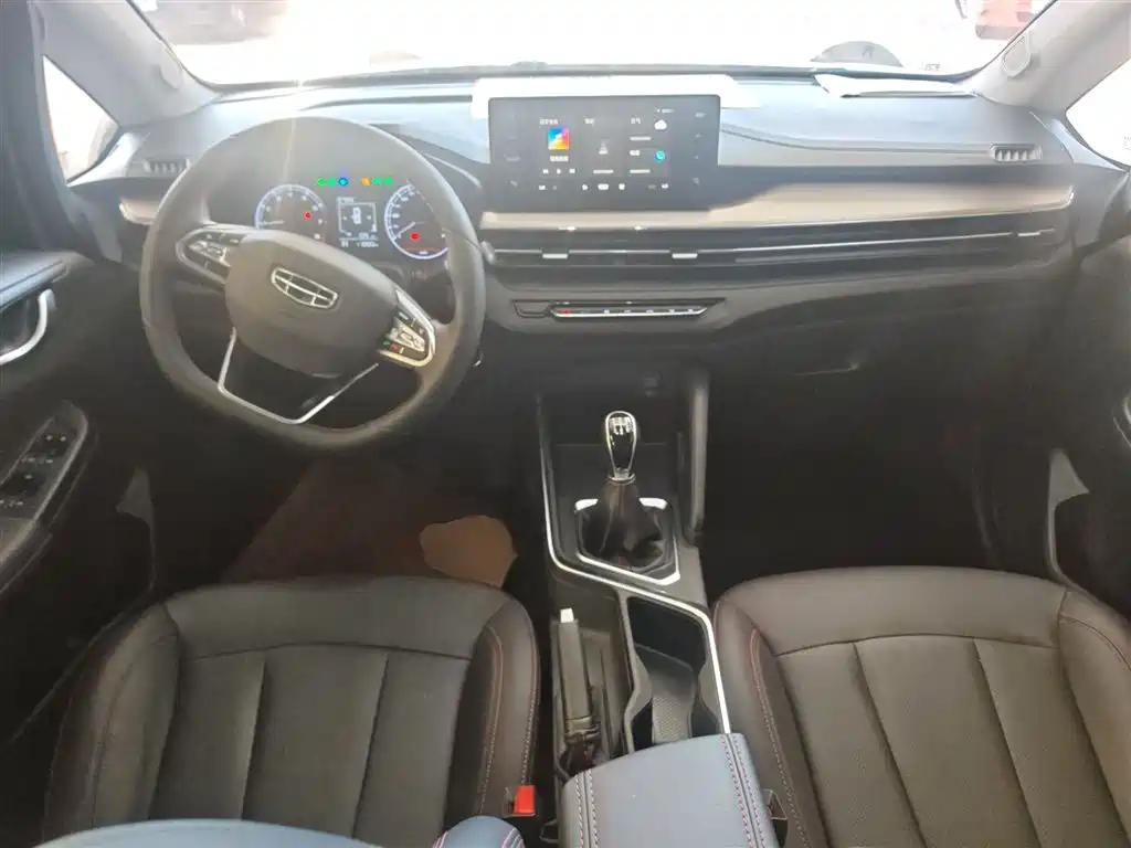 Geely Vision X3 — фото 6