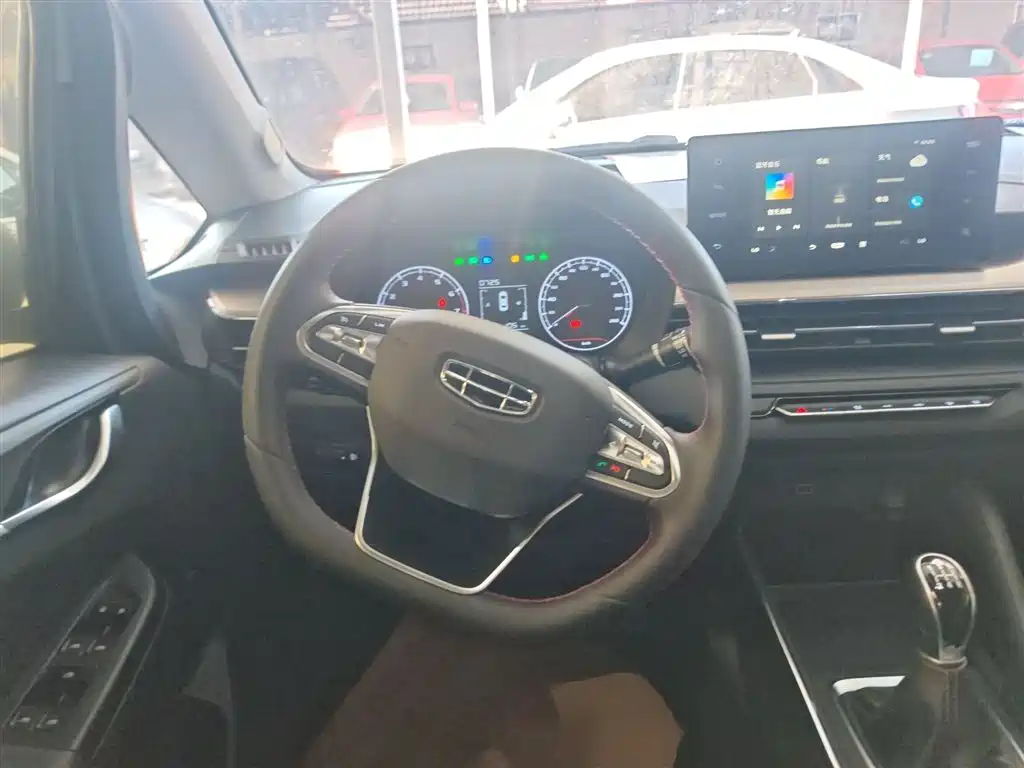 Geely Vision X3 — фото 7