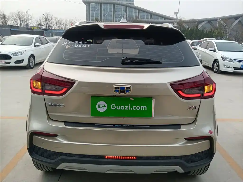 Geely Vision X3 — фото 6