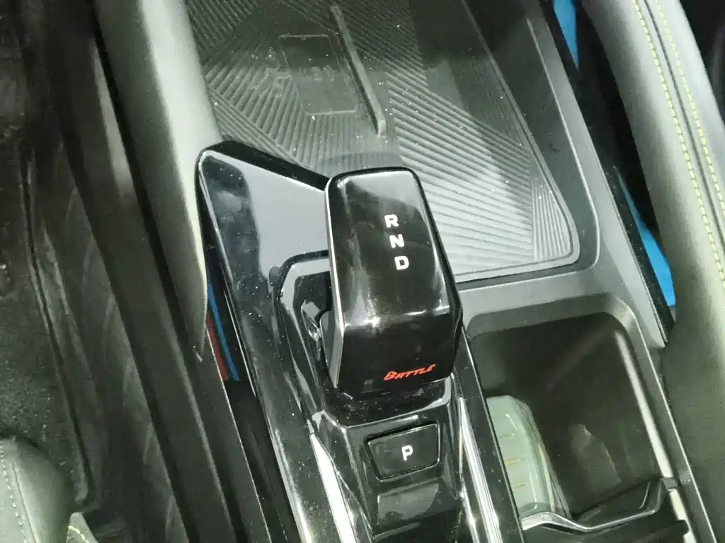 Geely Binyue — фото 10