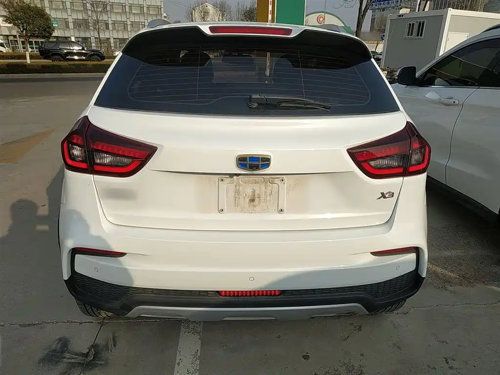 Geely Vision X3 — фото 4