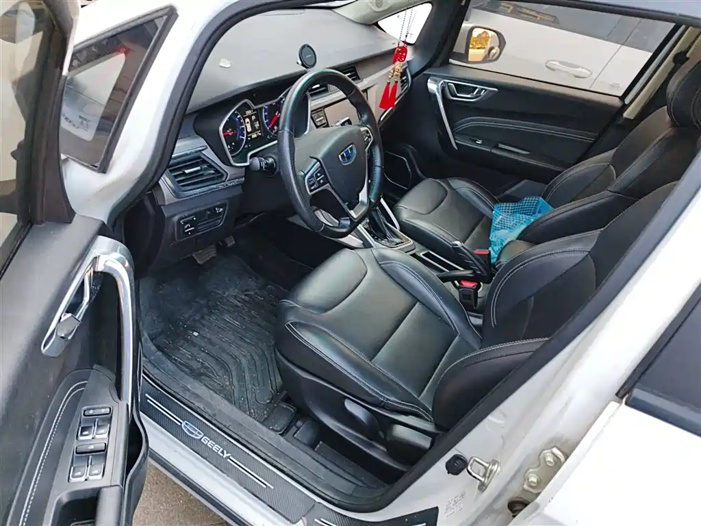 Geely Vision X3 — фото 13