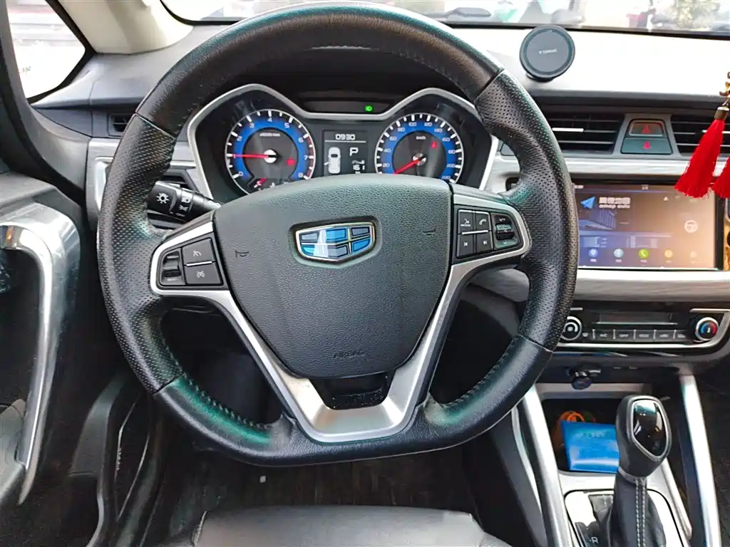 Geely Vision X3 — фото 3