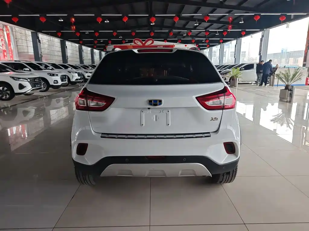 Geely Vision X3 — фото 7