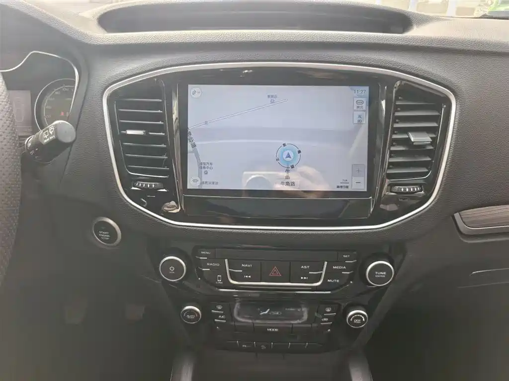 Geely Vision X6 — фото 17
