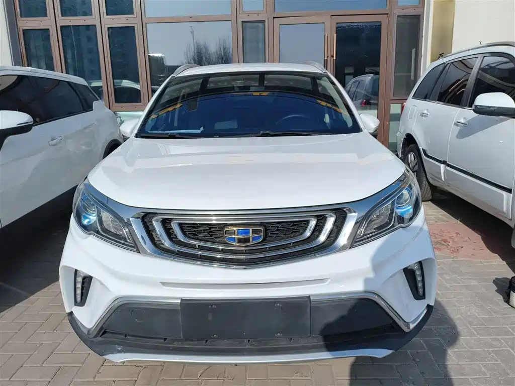 Geely Vision X3 — фото 3