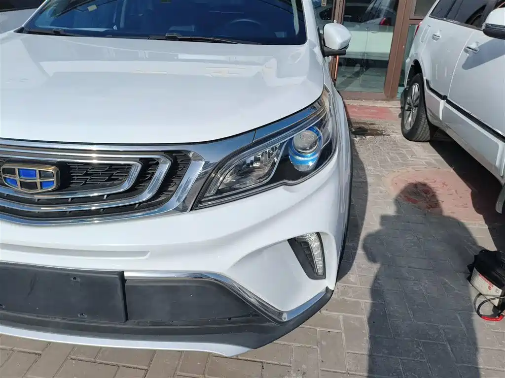 Geely Vision X3 — фото 24