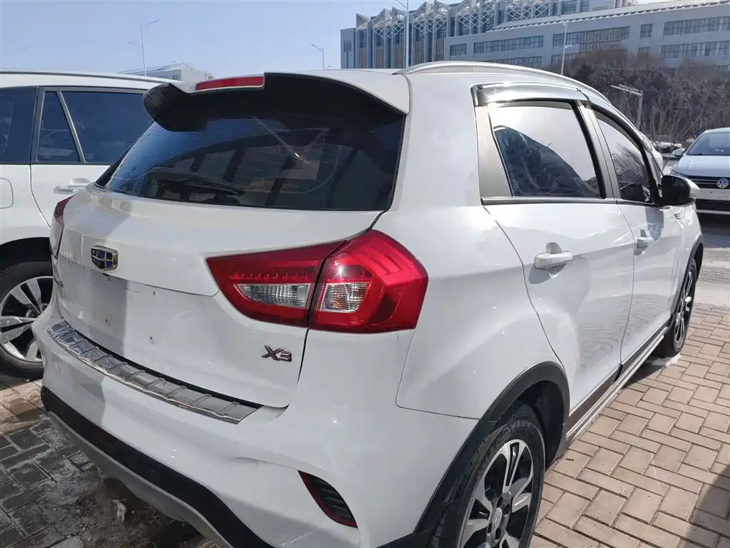 Geely Vision X3 — фото 7