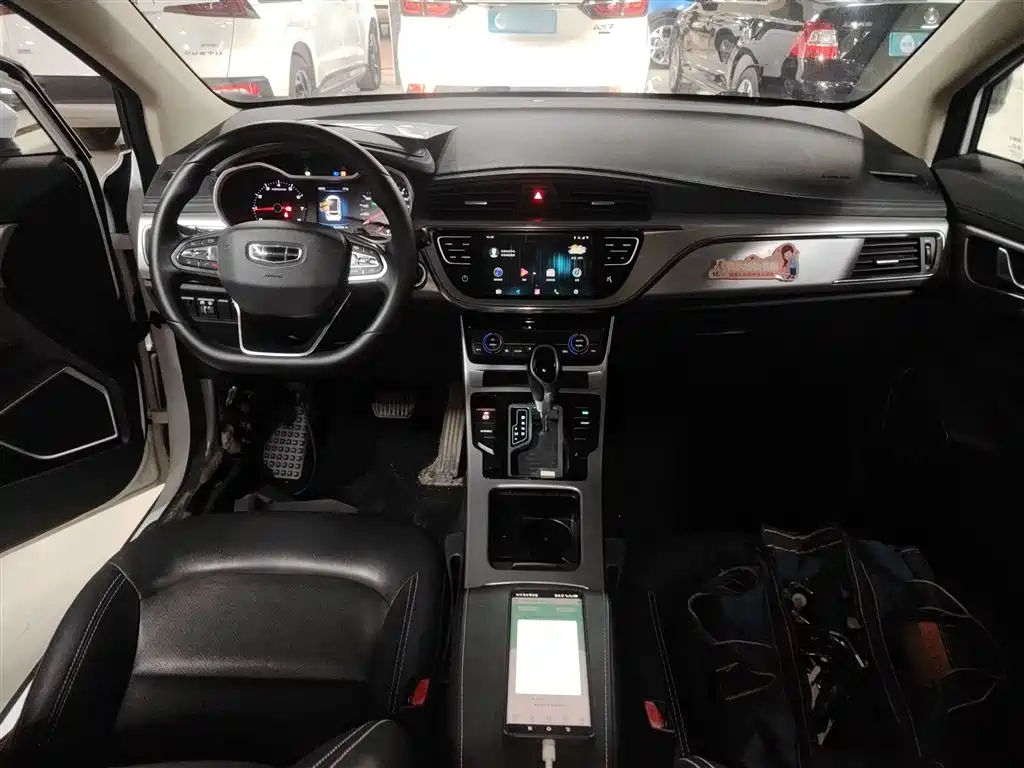 Geely Emgrand GS — фото 10