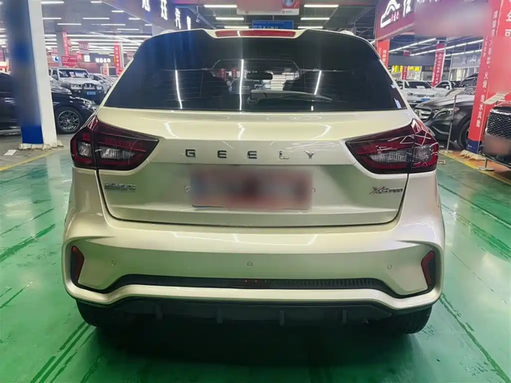 Geely Vision X3 — фото 14