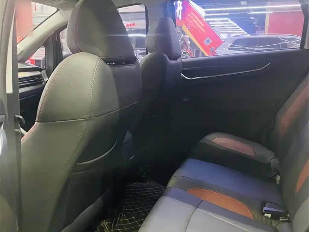 Geely Vision X3 — фото 18