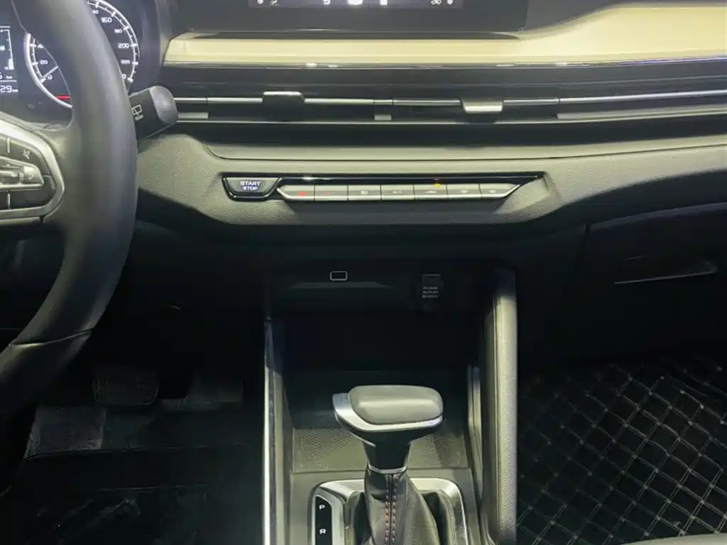 Geely Vision X3 — фото 19