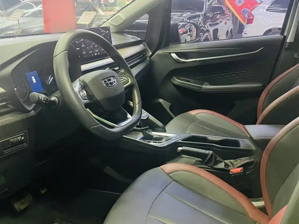 Geely Vision X3 — фото 21