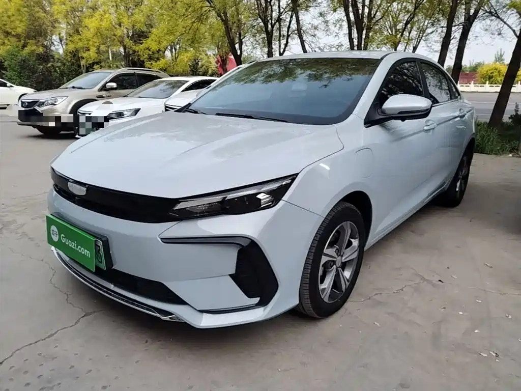 Geely L HiP