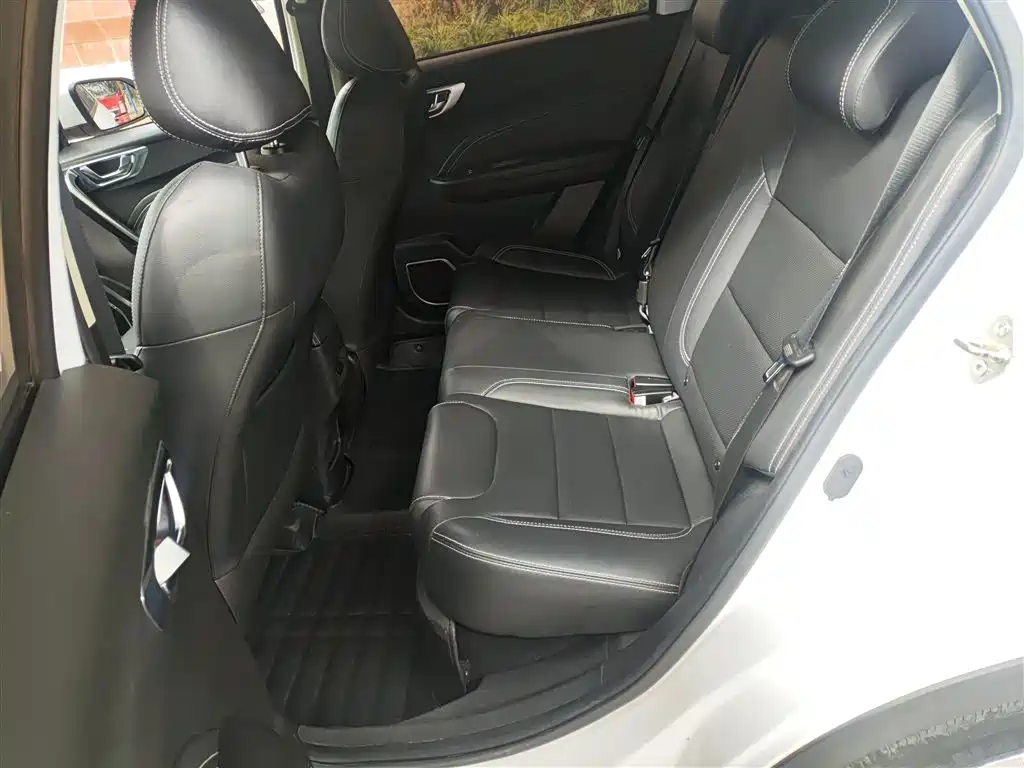 Geely Vision X3 — фото 13