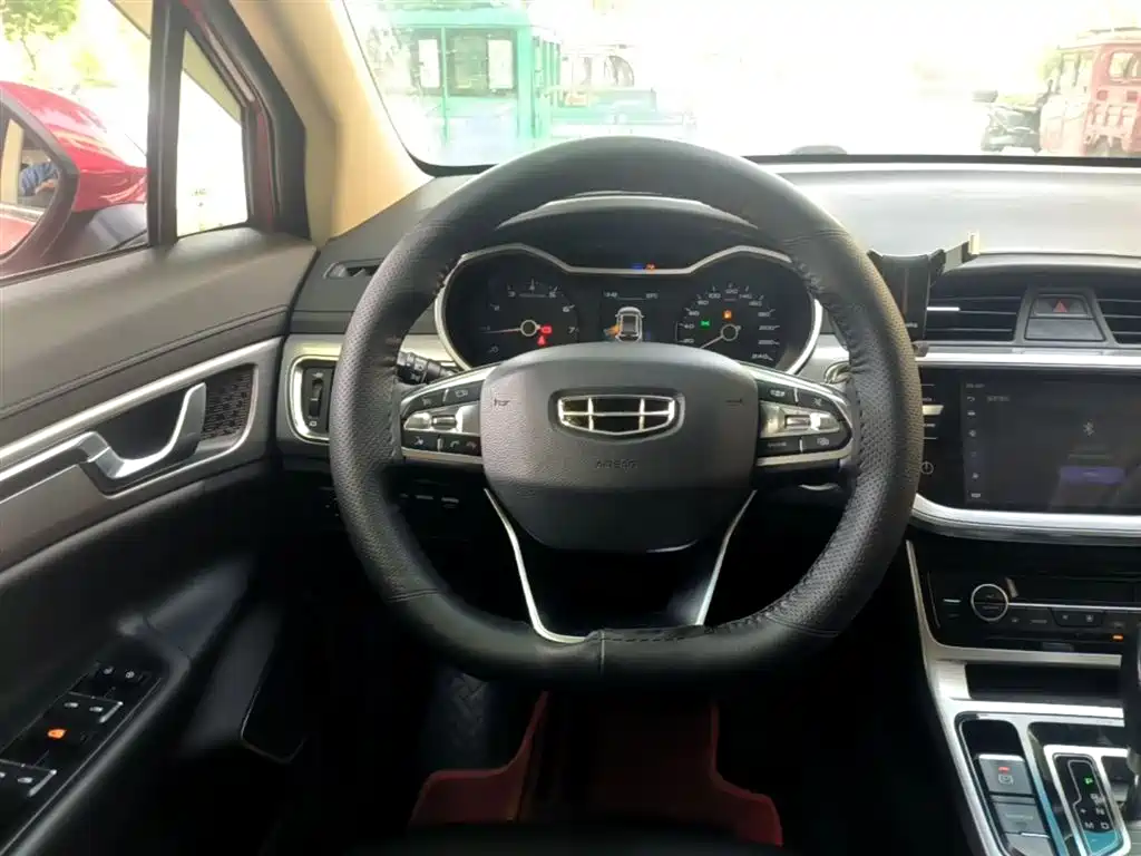 Geely Emgrand GS — фото 11