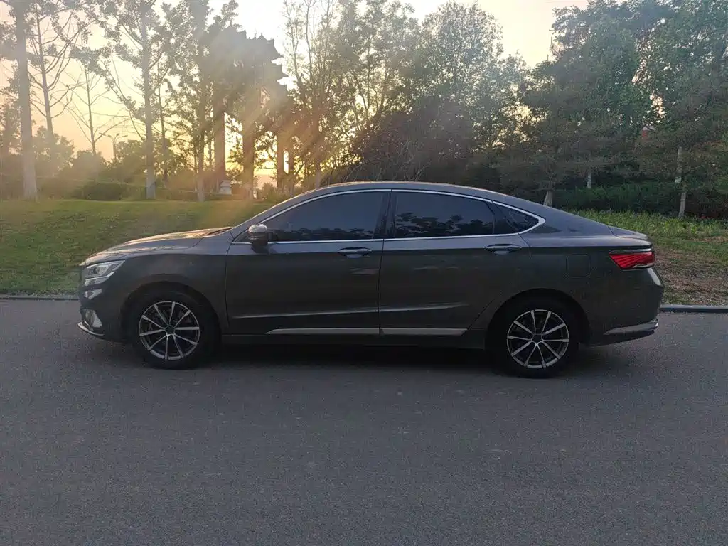 Geely Borui — фото 13