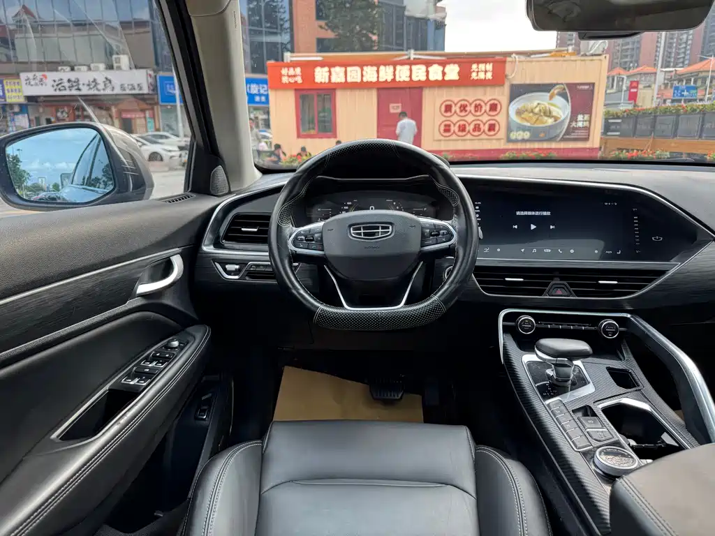 Geely Xingyue — фото 16