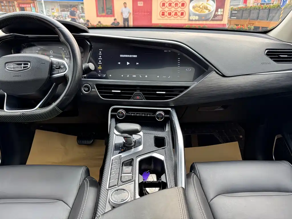 Geely Xingyue — фото 18